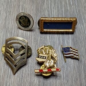 Men's Military-Inspired Gold Tone Lapel Pin Set - Blue, Red, White